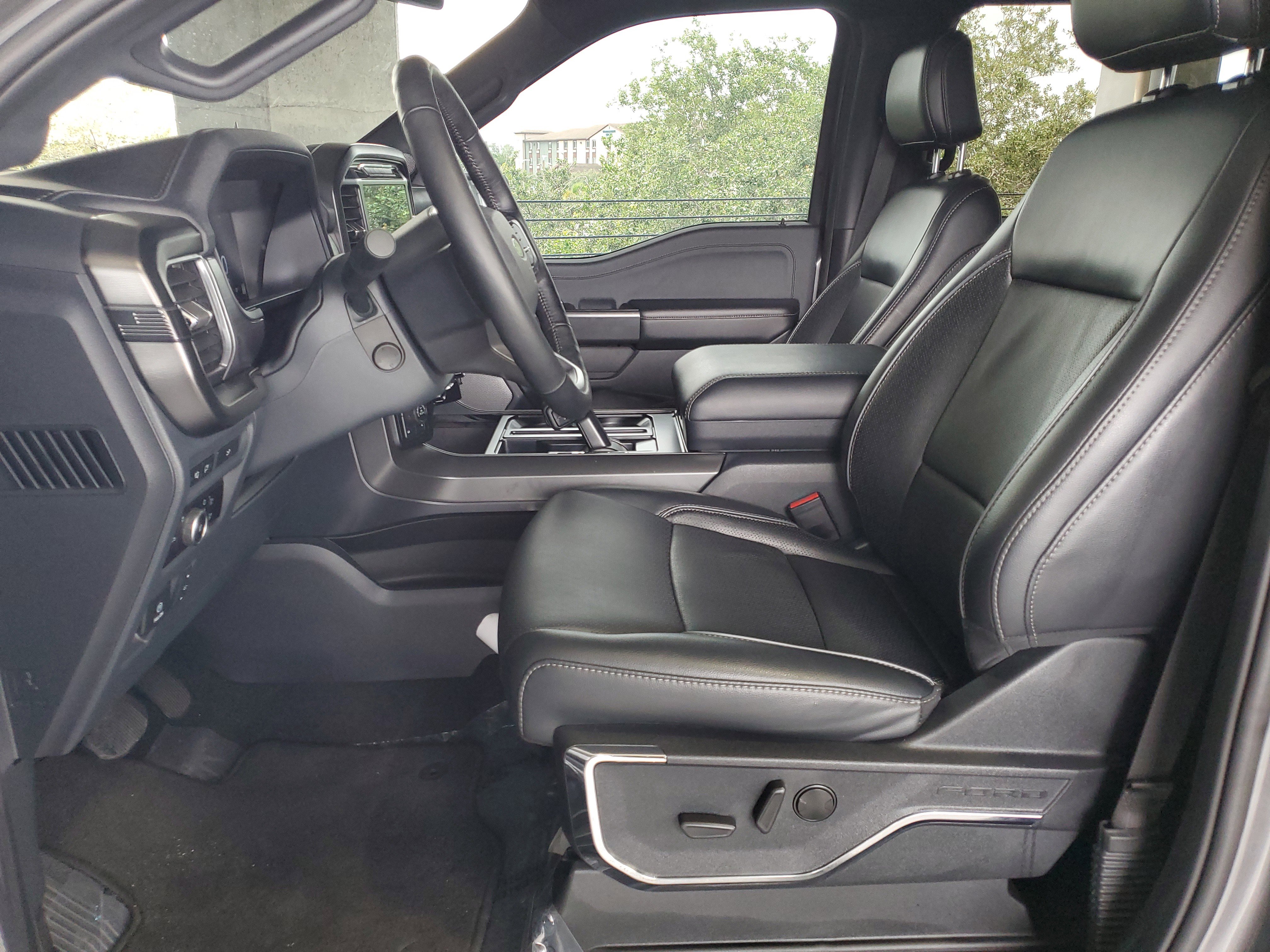 Used 2024 Ford F150 Lariat AWD/4WD image 18