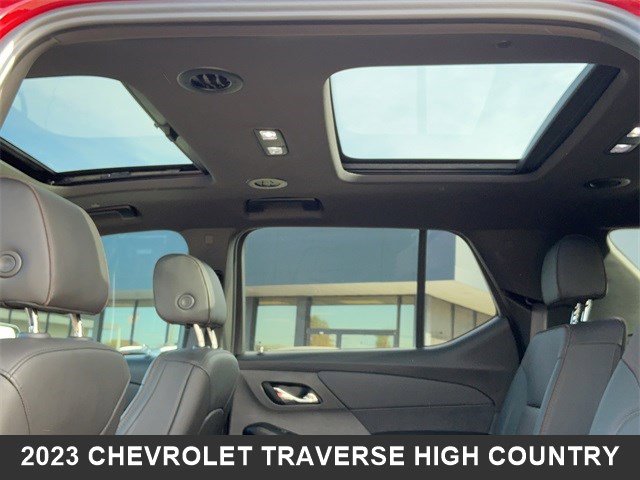 Used 2023 Chevrolet Traverse High Country image 14