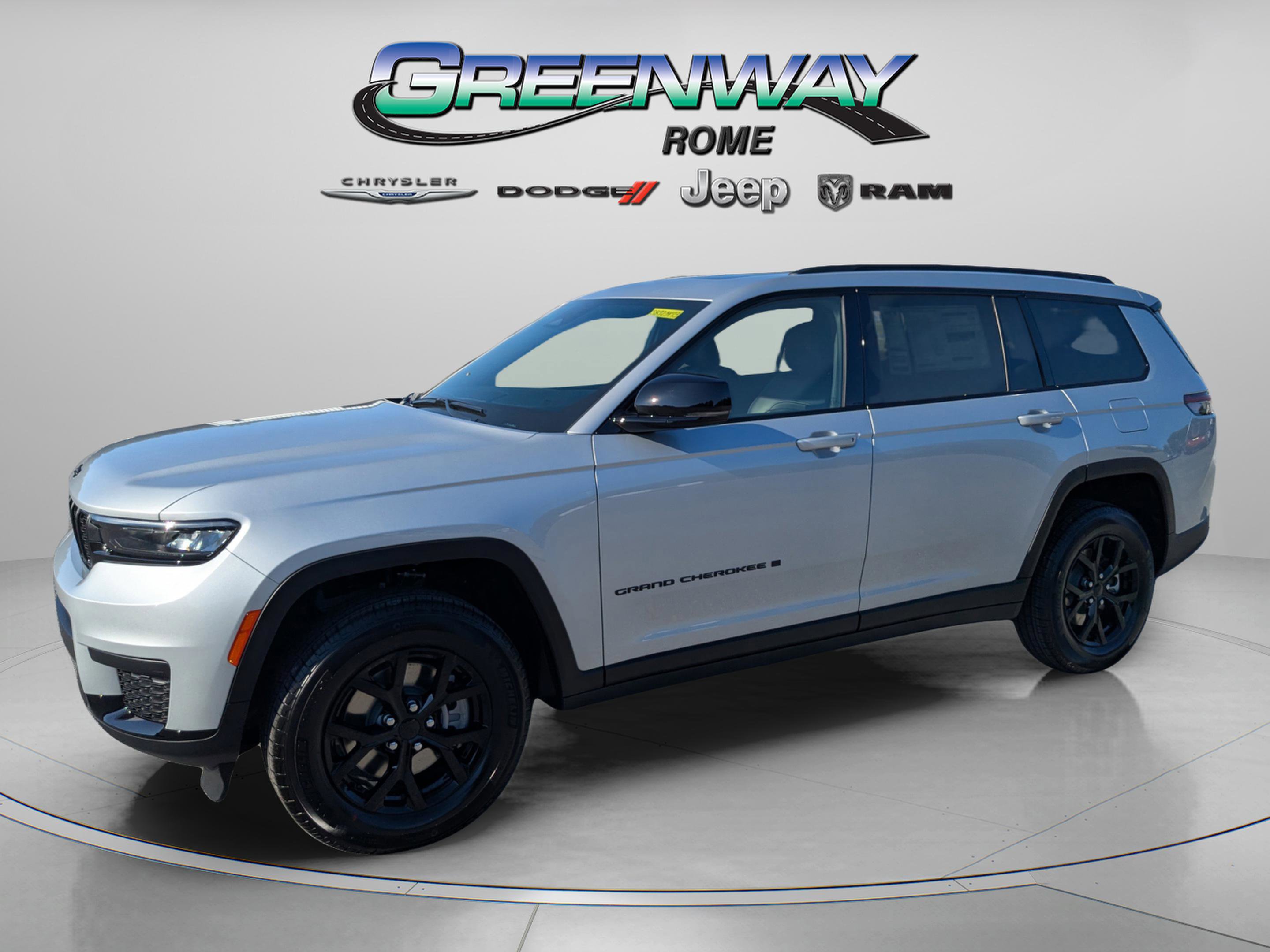 New 2025 Jeep Grand Cherokee L Altitude image 4