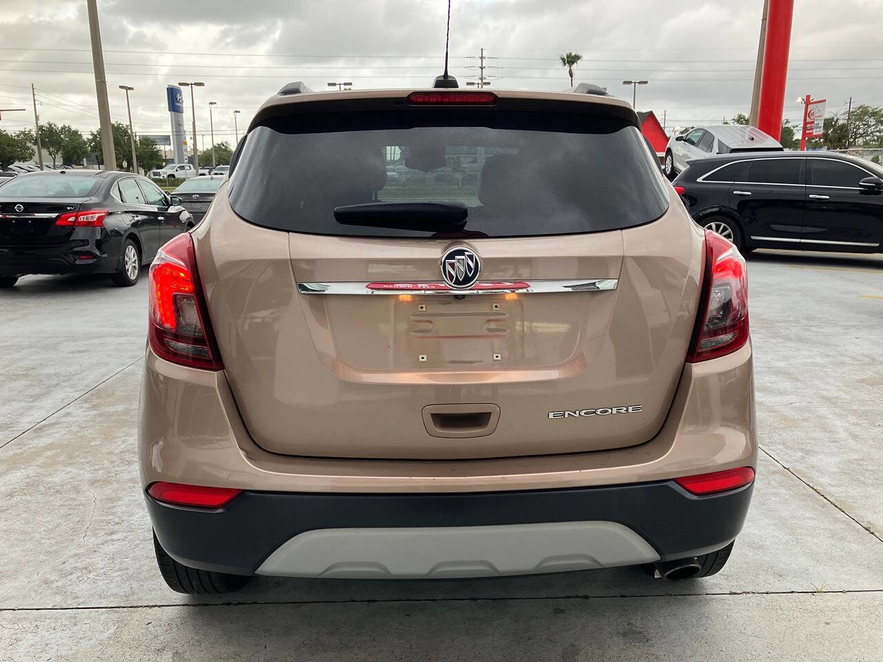Used 2019 Buick Encore Preferred image 3