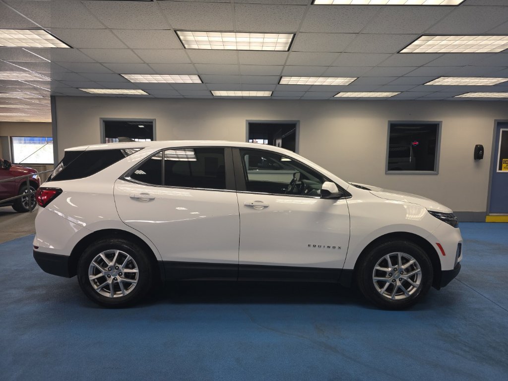 Certified 2024 Chevrolet Equinox LT FWD image 2