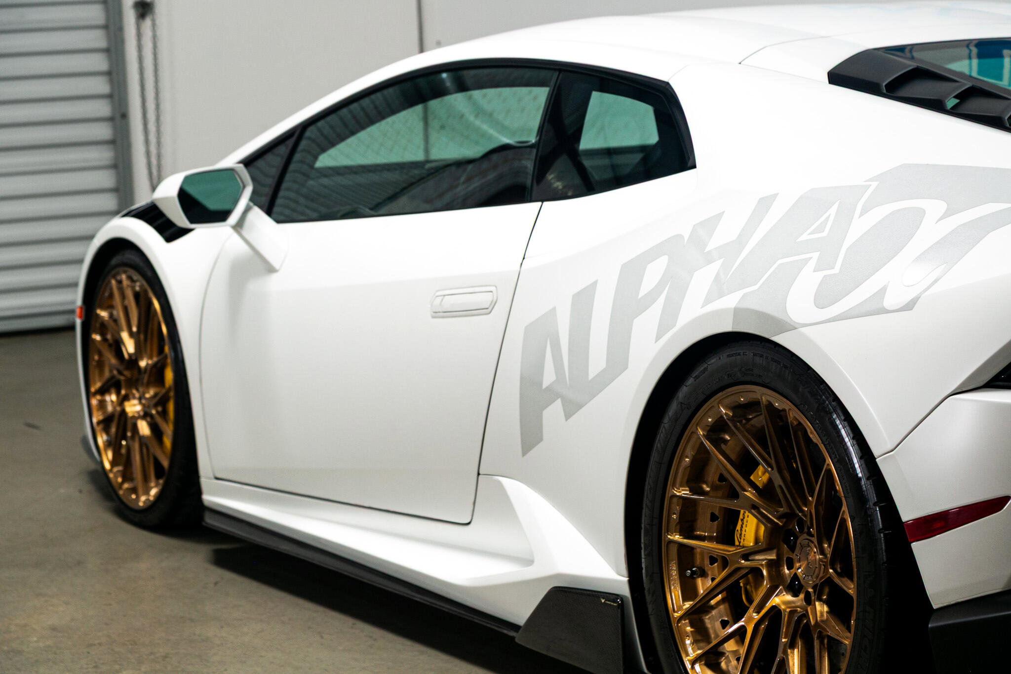 Used 2015 Lamborghini Huracan LP 610-4 image 27