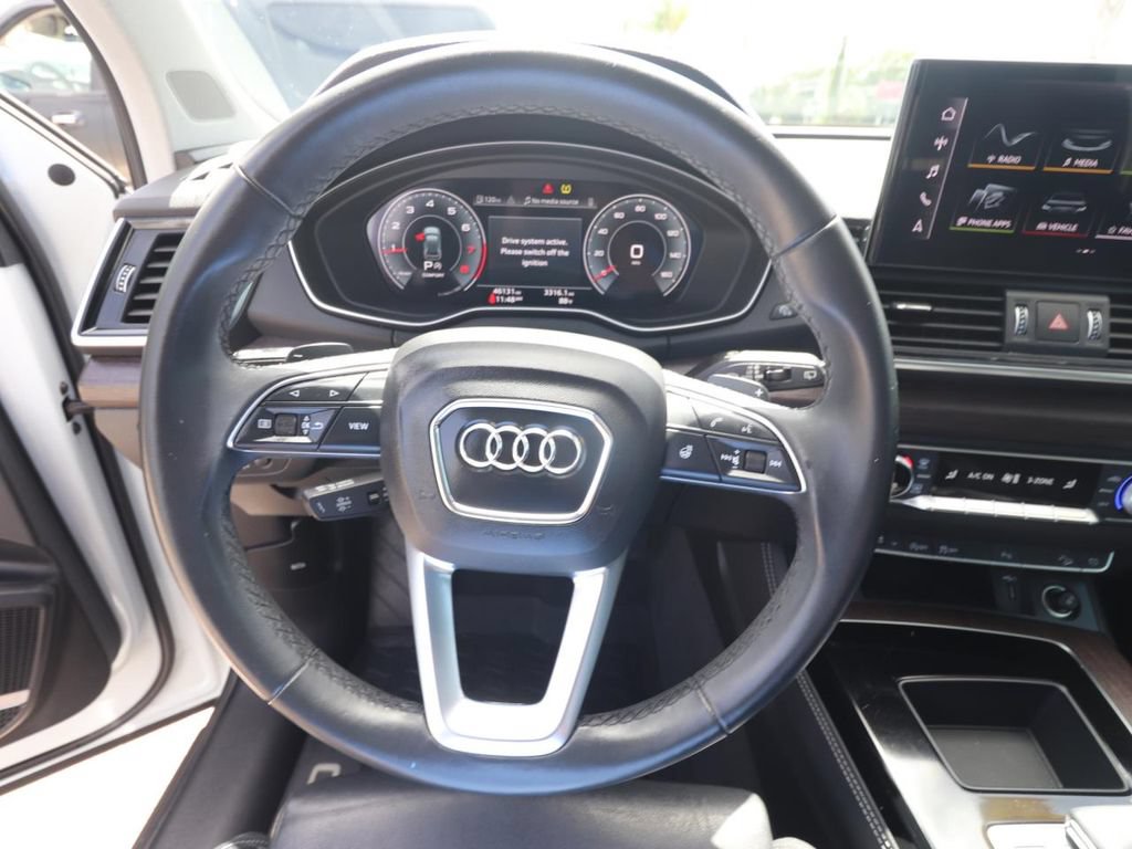 Used 2021 Audi Q5 2.0T Premium Plus w/ Premium Plus Package AWD/4WD image 18