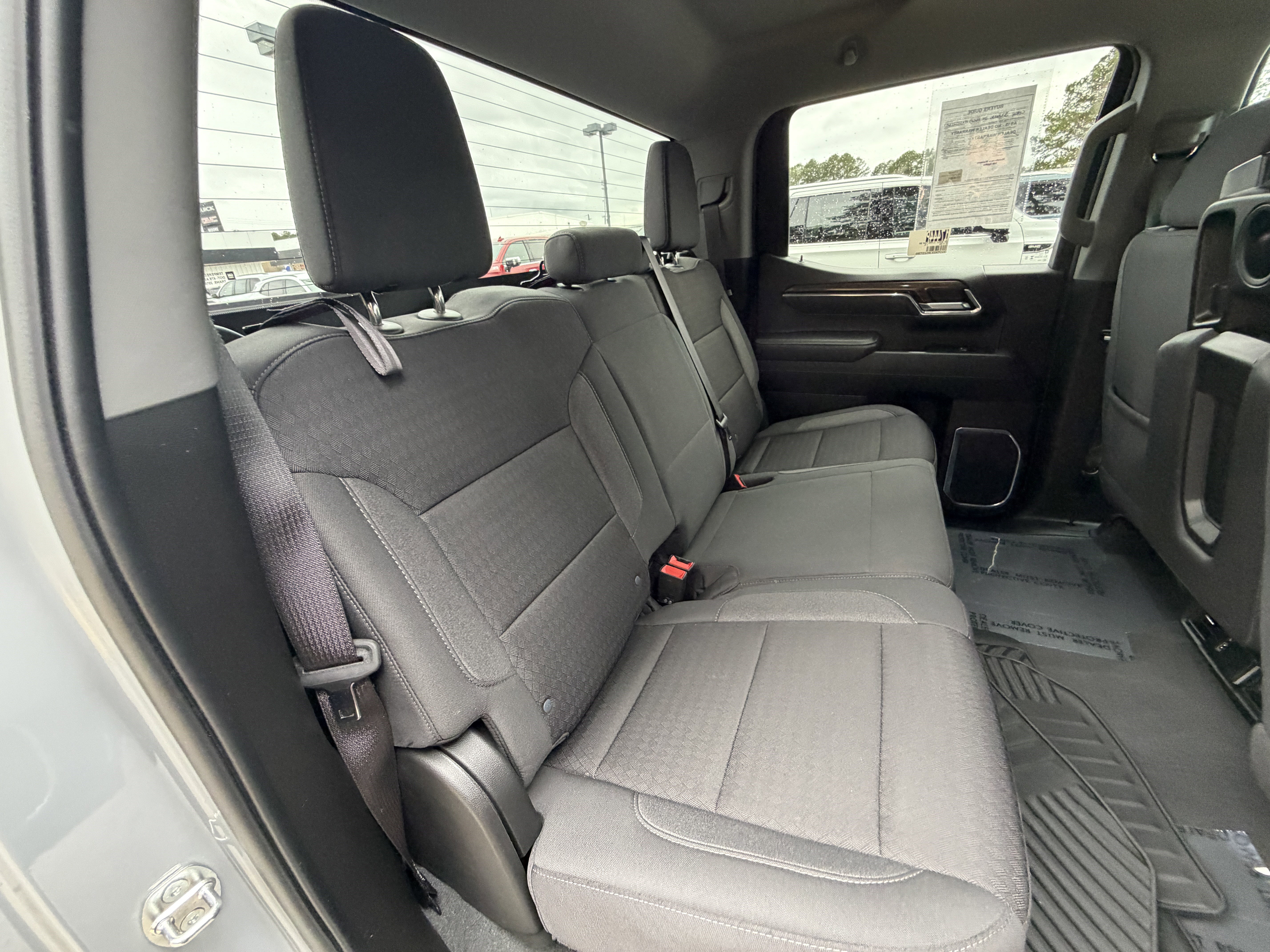 Used 2024 Chevrolet Silverado 1500 LT AWD/4WD image 18