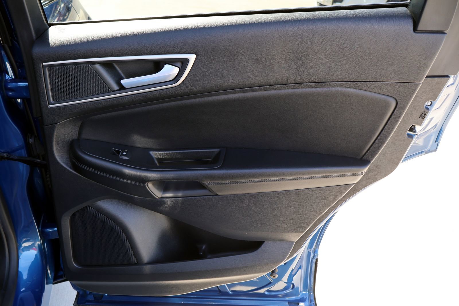 Used 2022 Ford Edge SEL w/ Convenience Package image 14