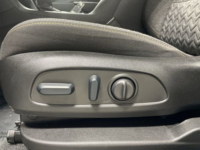 Used 2023 Chevrolet Equinox LT AWD/4WD image 12