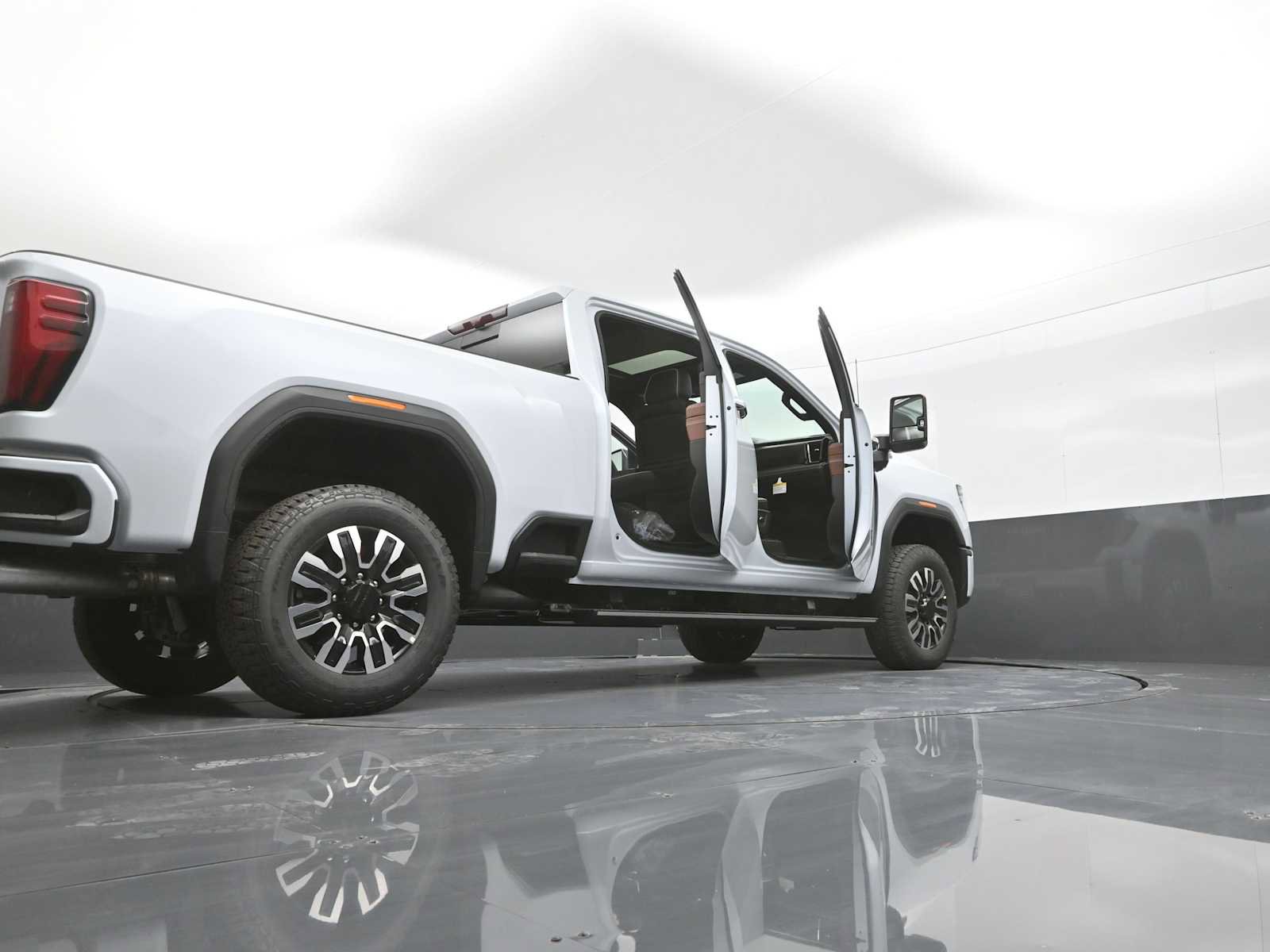 New 2026 GMC Sierra 3500 Denali Ultimate AWD/4WD image 45