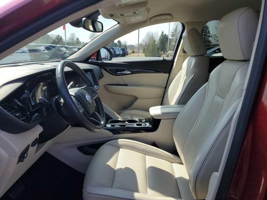 Used 2022 Buick Envision Essence w/ Technology Package I FWD image 8