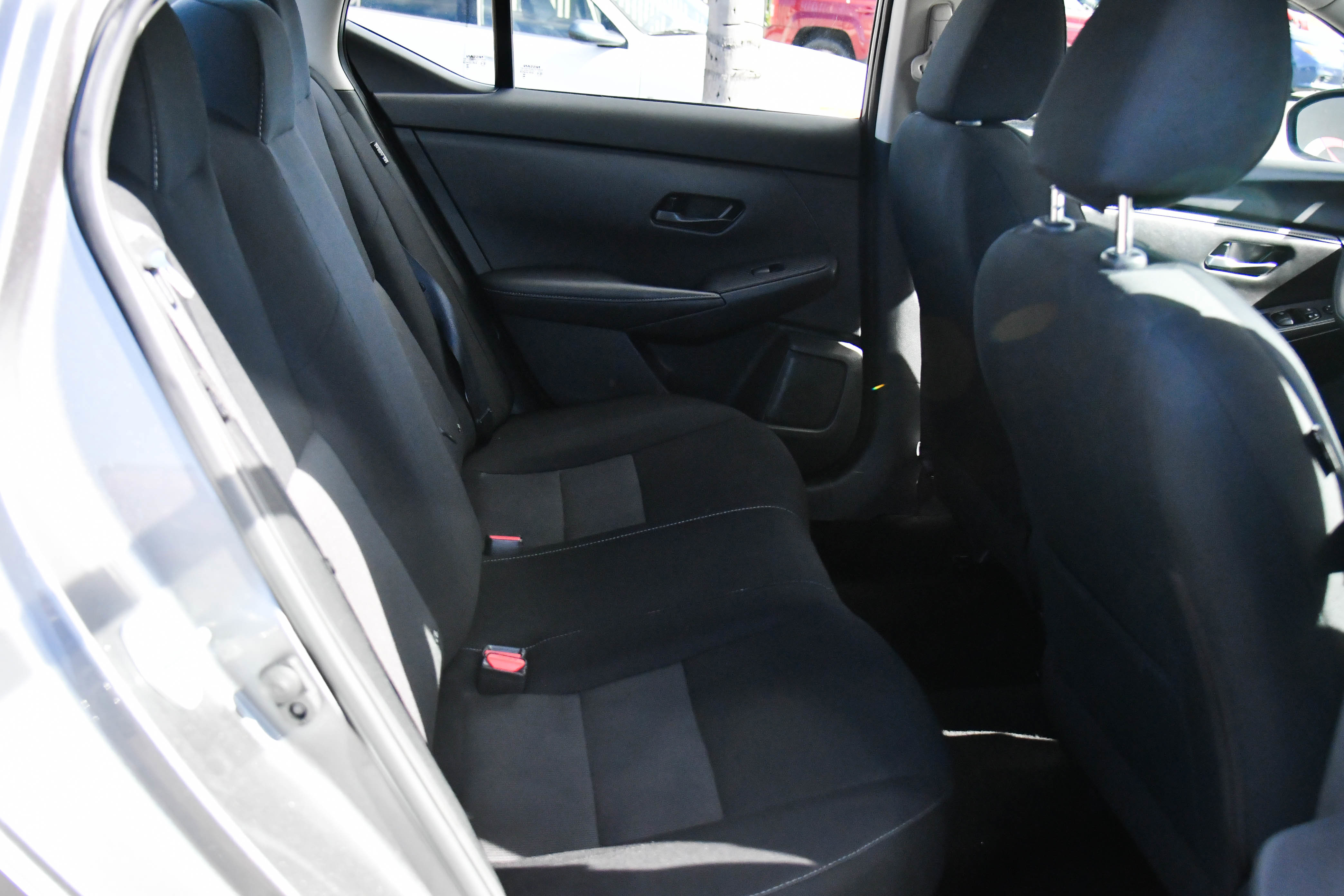 Used 2024 Nissan Sentra SV FWD image 35