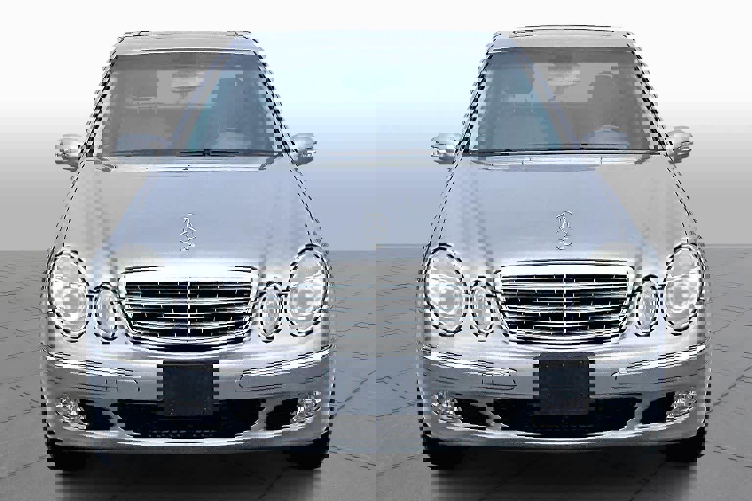 Used 2005 Mercedes-Benz E 320 Sedan image 3