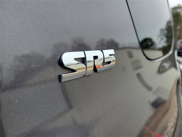 Used 2018 Toyota 4Runner SR5 Premium image 8