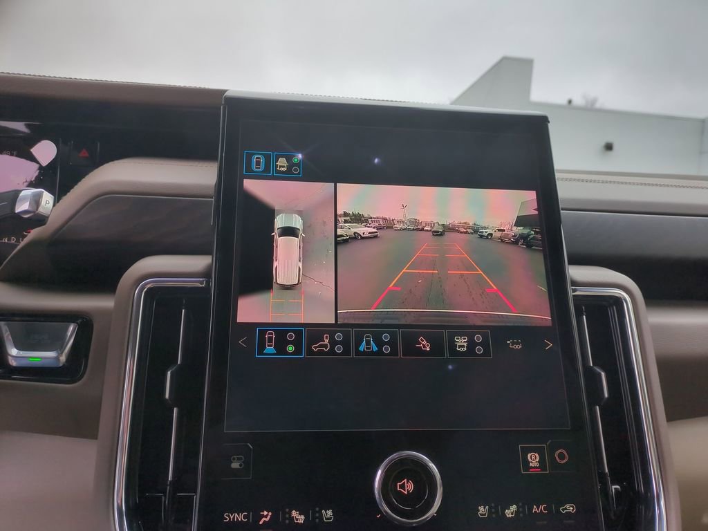 New 2026 GMC Yukon XL Denali w/ Denali Reserve Package image 11