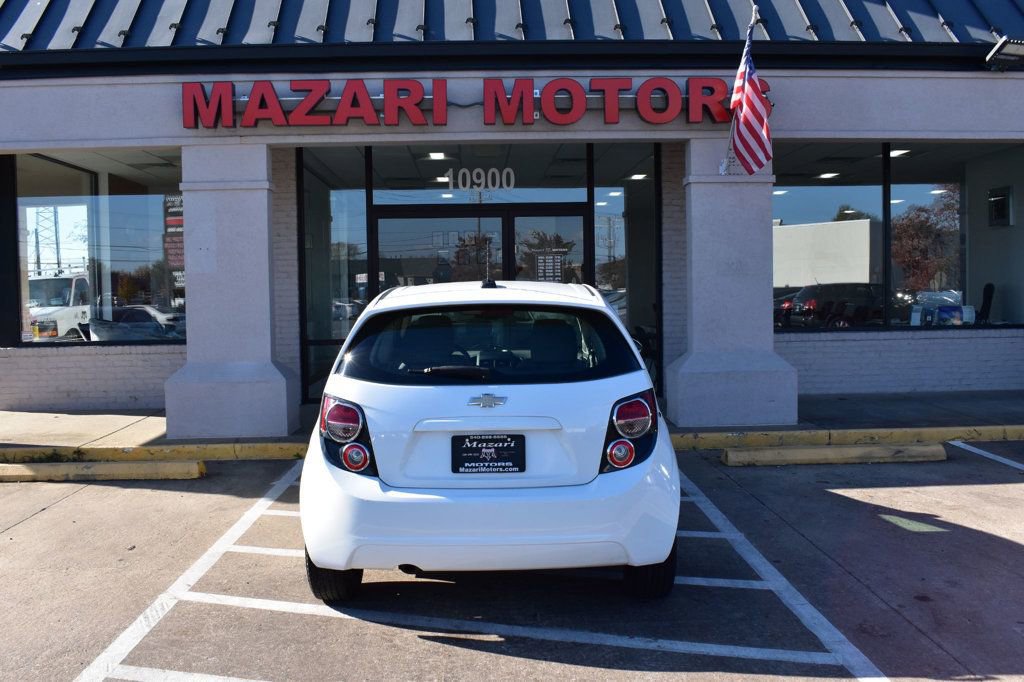 Used 2016 Chevrolet Sonic LS image 10