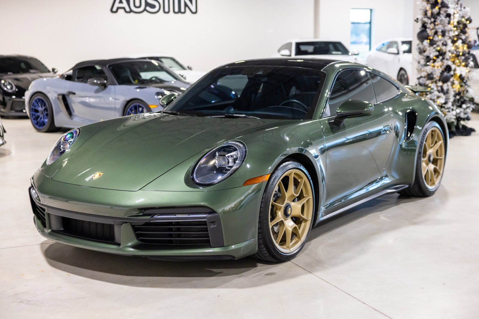Used 2021 Porsche 911 Turbo S image 12