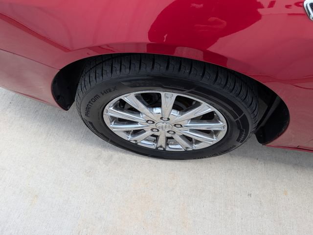 Used 2009 Buick Lucerne CXL w/ Driver Confidence Package image 7