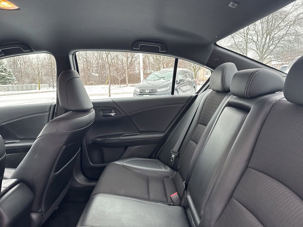 Certified 2017 Honda Accord Sport image 19