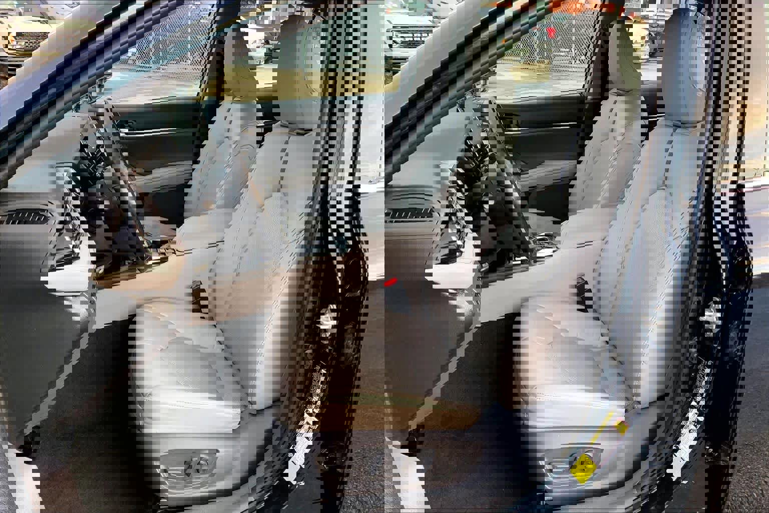 Used 2021 Toyota Camry XLE image 8