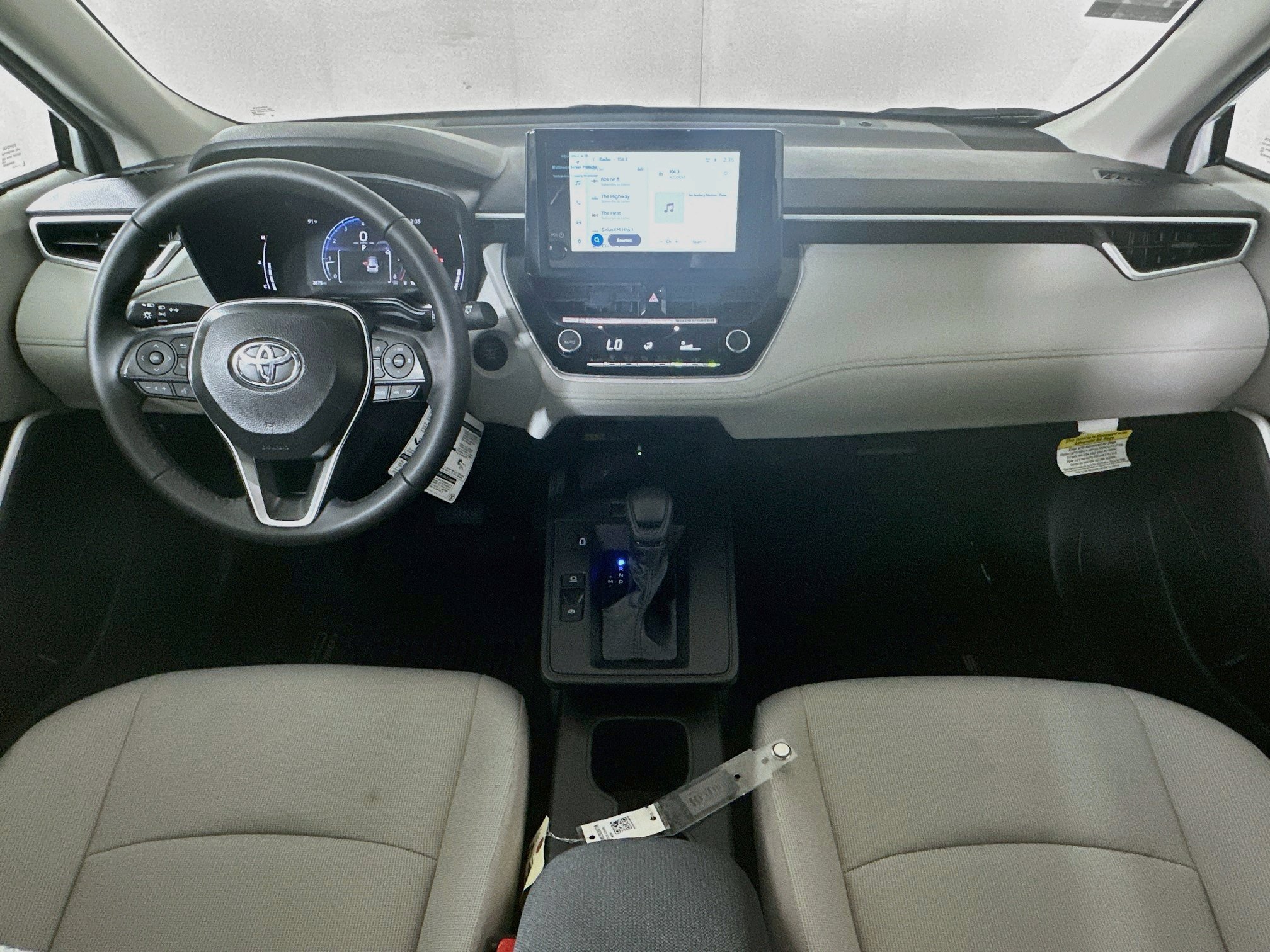 Used 2026 Toyota Corolla Cross LE FWD image 27