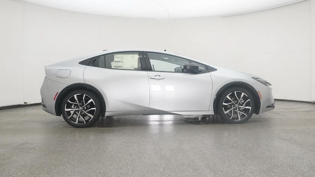 New 2026 Toyota Prius Plug-In Hybrid FWD image 49