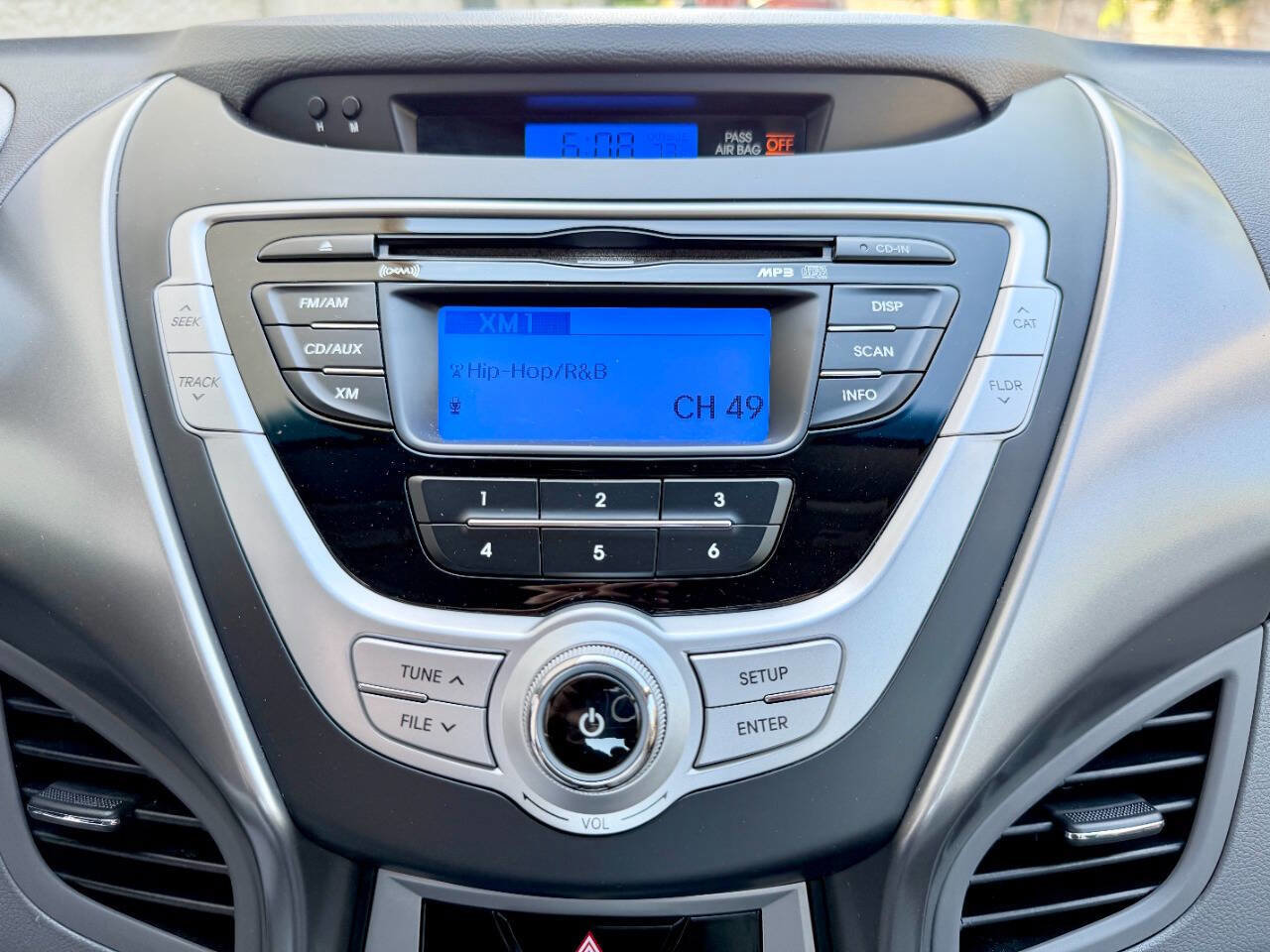Used 2012 Hyundai Elantra GLS image 31
