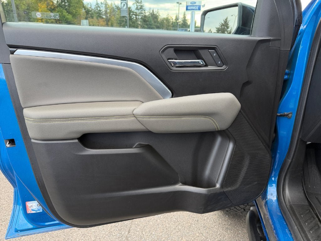 Used 2024 Chevrolet Colorado ZR2 w/ Technology Package AWD/4WD image 20