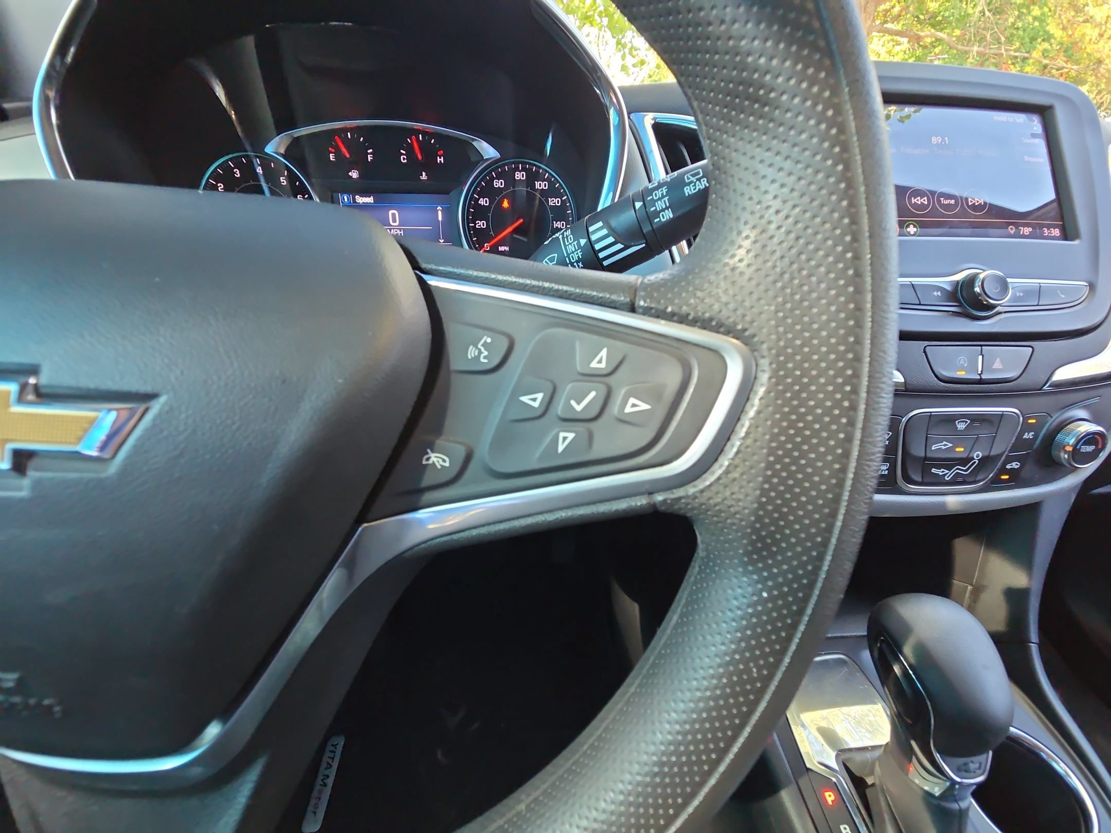 Used 2023 Chevrolet Equinox LS w/ LS Convenience Package FWD image 22