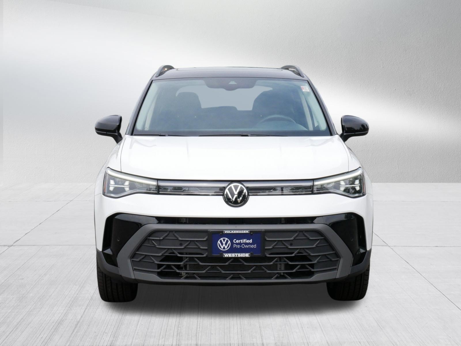 Certified 2025 Volkswagen Taos SE AWD/4WD image 2