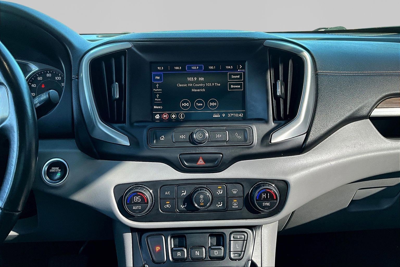 Used 2021 GMC Terrain SLE w/ Driver Convenience Package image 10