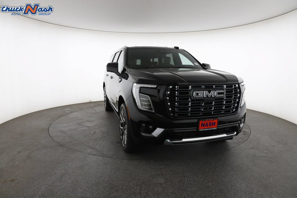 Used 2025 GMC Yukon XL Denali Ultimate AWD/4WD image 3