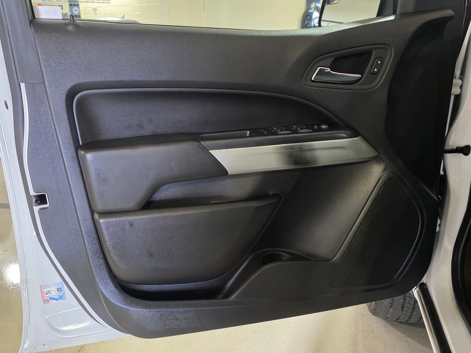 Used 2022 Chevrolet Colorado LT image 22