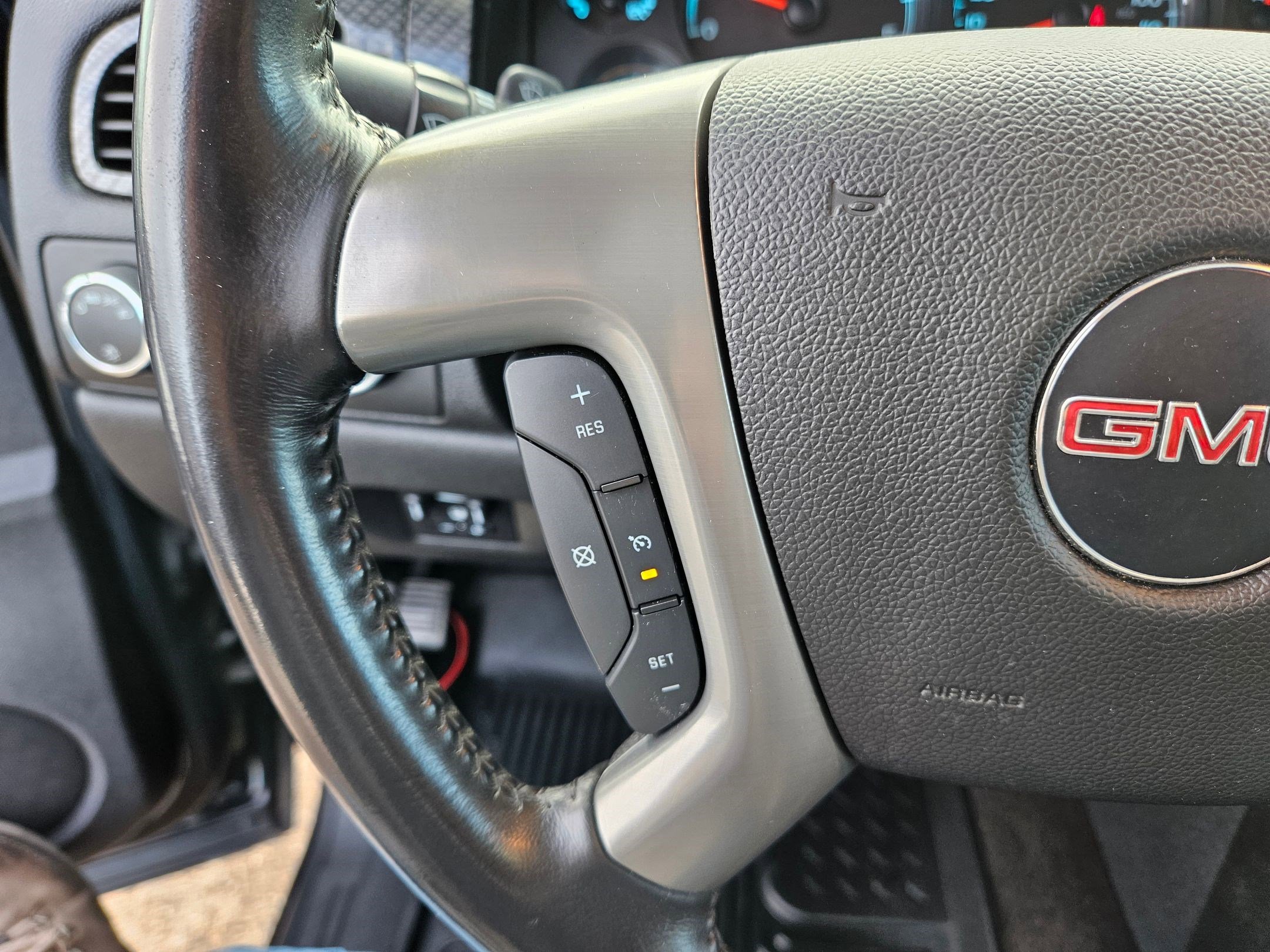 Used 2012 GMC Sierra 3500 SLT image 18