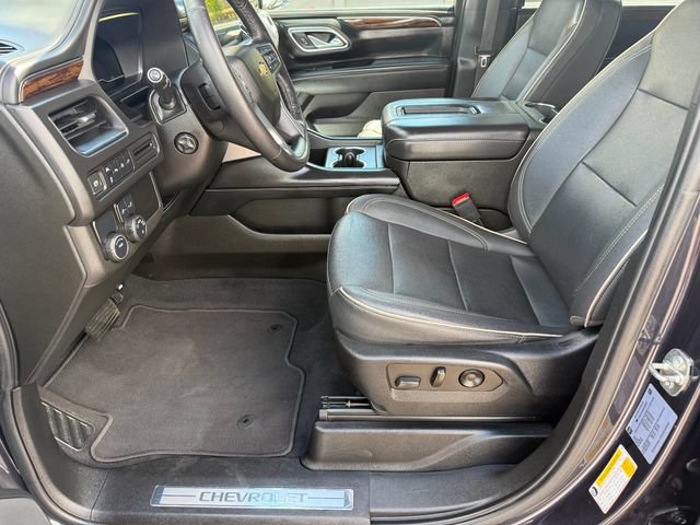 Used 2022 Chevrolet Suburban Premier RWD image 14
