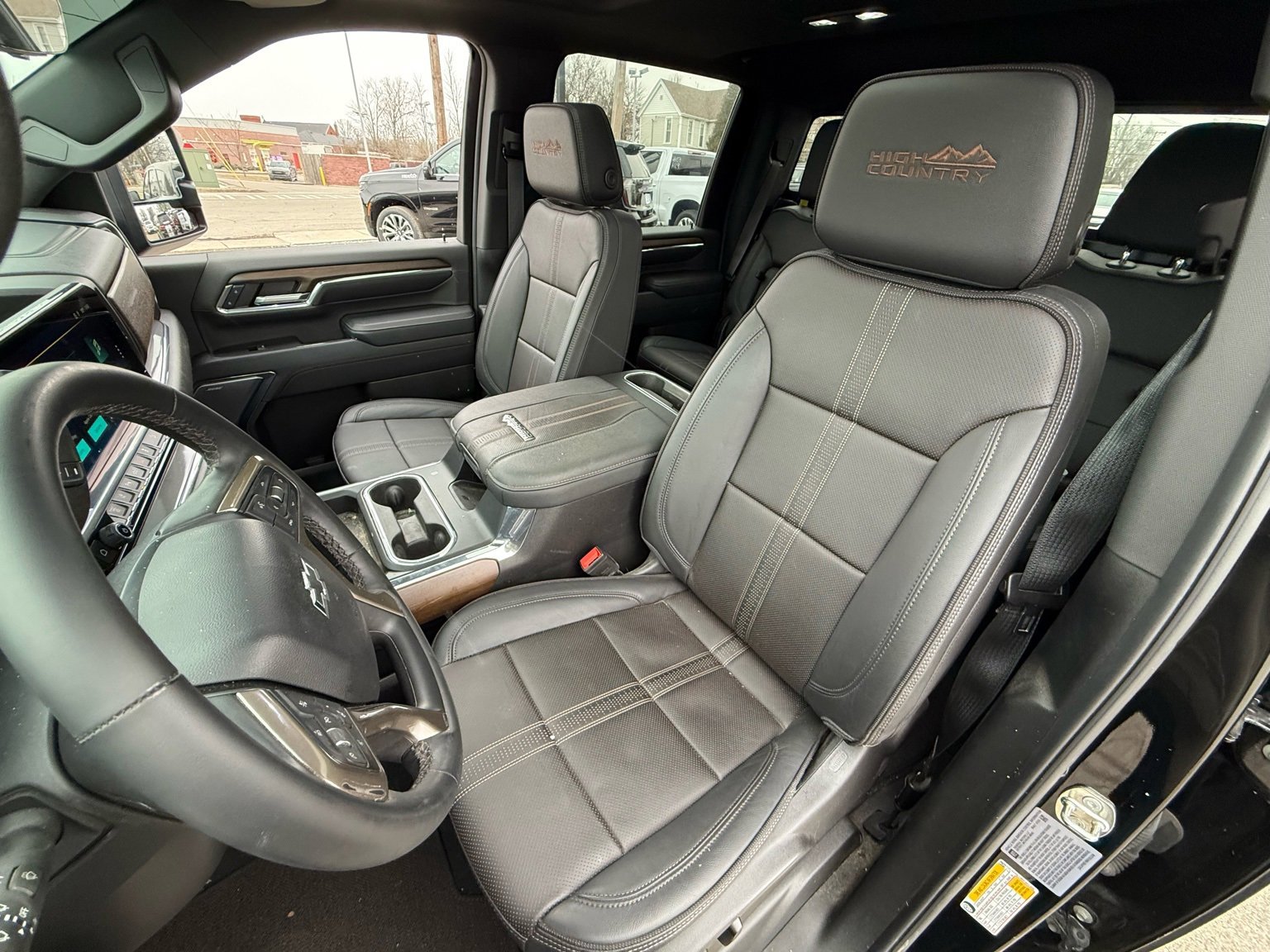 Used 2024 Chevrolet Silverado 2500 High Country w/ Midnight Edition image 17