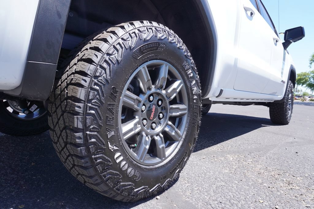 New 2026 GMC Sierra 1500 AT4X AWD/4WD image 6