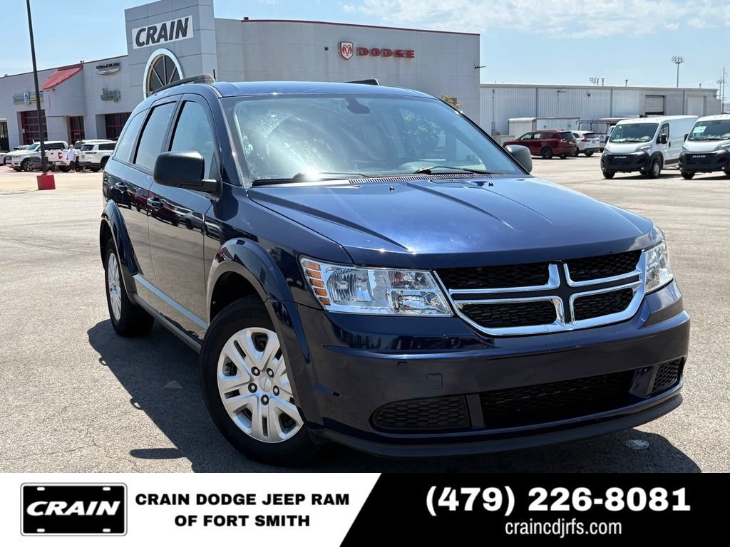 Used 2020 Dodge Journey SE FWD image 1