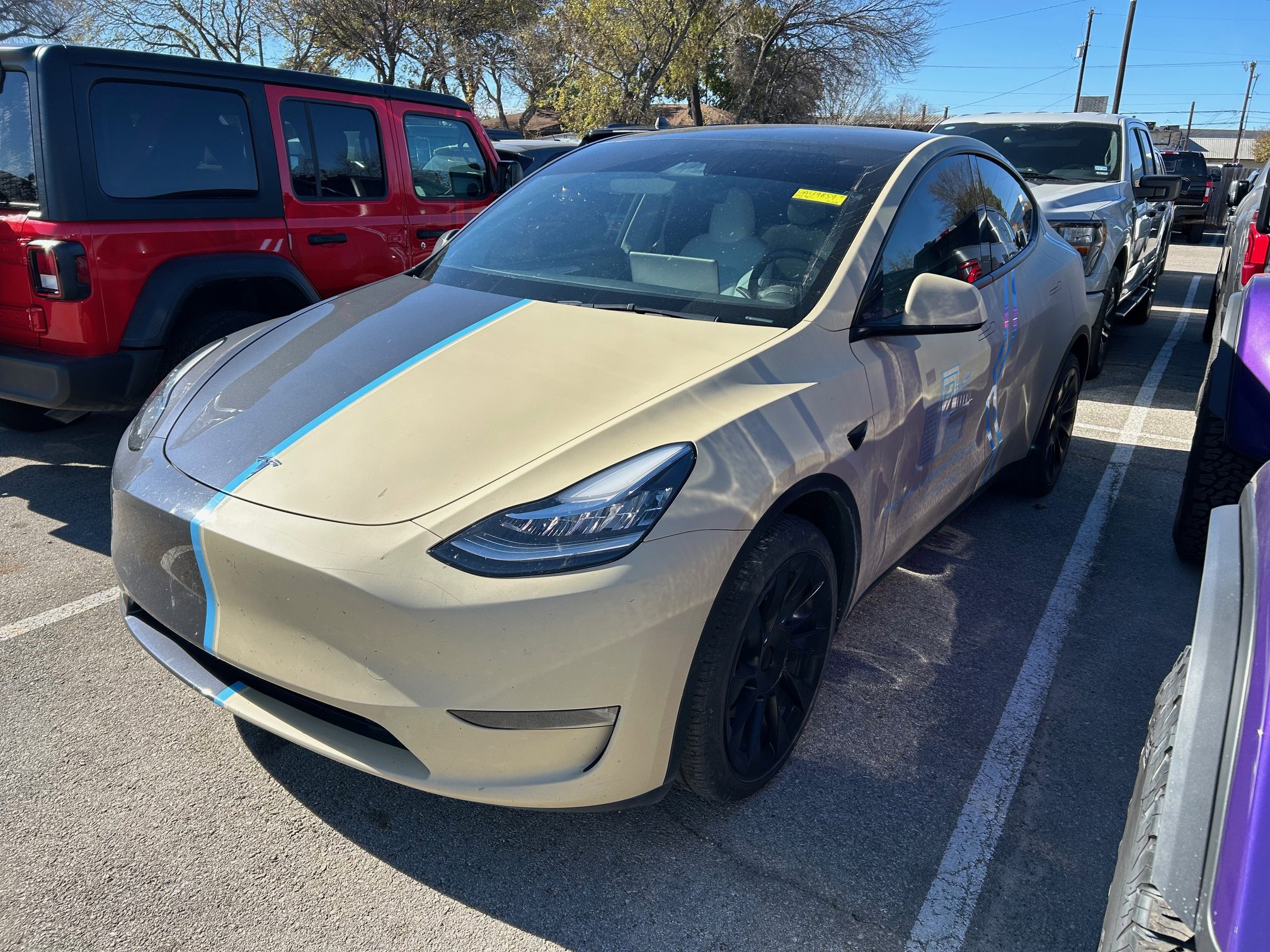 Used 2023 Tesla Model Y Long Range image 3