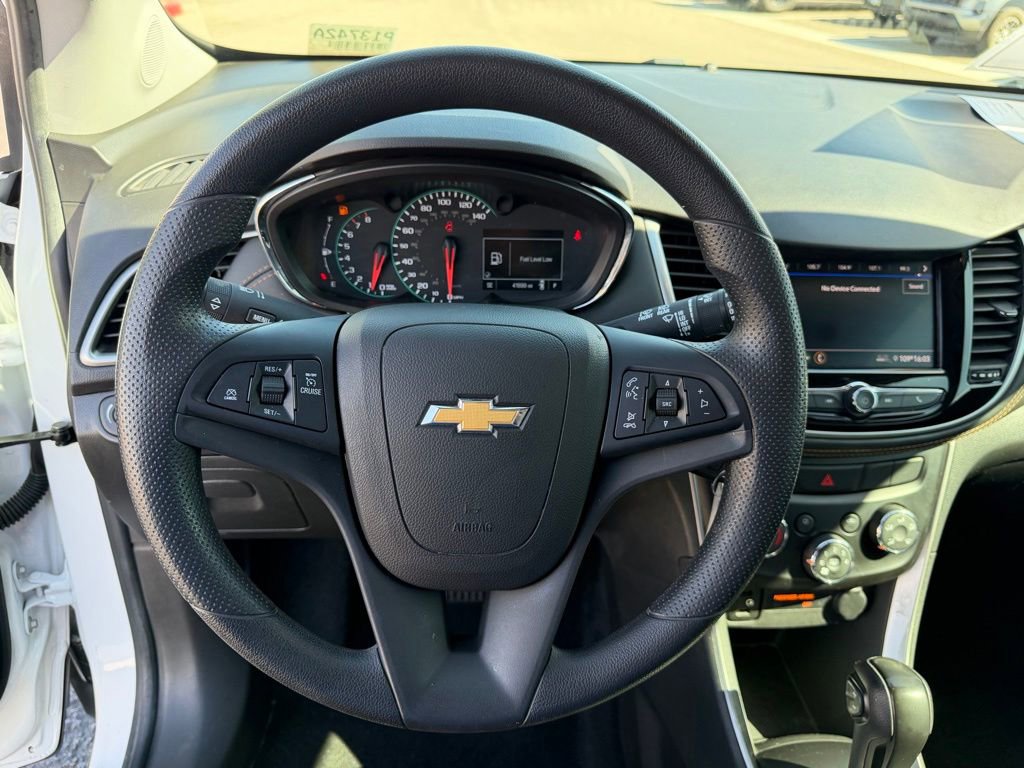 Used 2021 Chevrolet Trax LS w/ Tint and Cruise Package FWD image 17