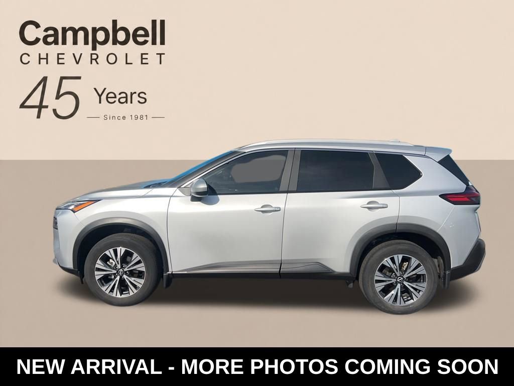 Used 2023 Nissan Rogue SV w/ SV Premium B Package FWD image 2