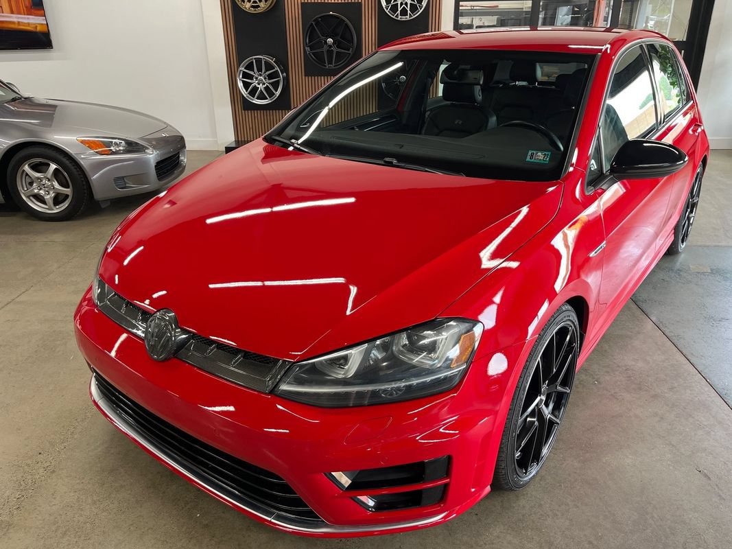 Used 2015 Volkswagen Golf R 4-Door AWD/4WD image 3