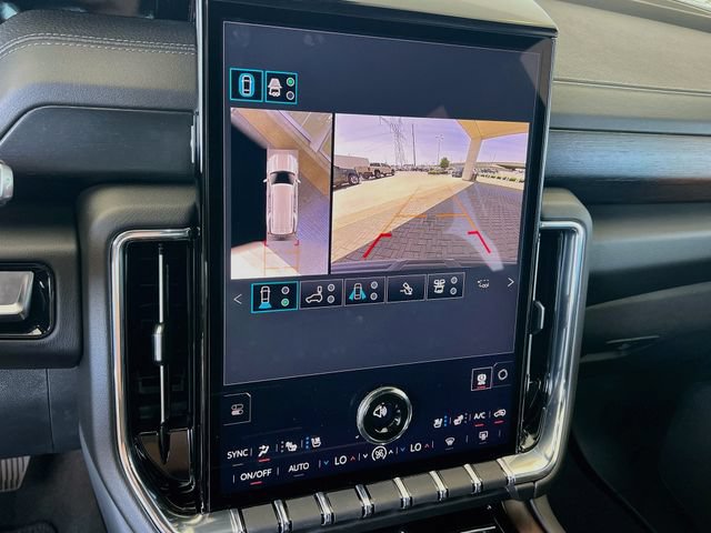 New 2026 GMC Yukon Denali w/ Denali Reserve Package AWD/4WD image 9