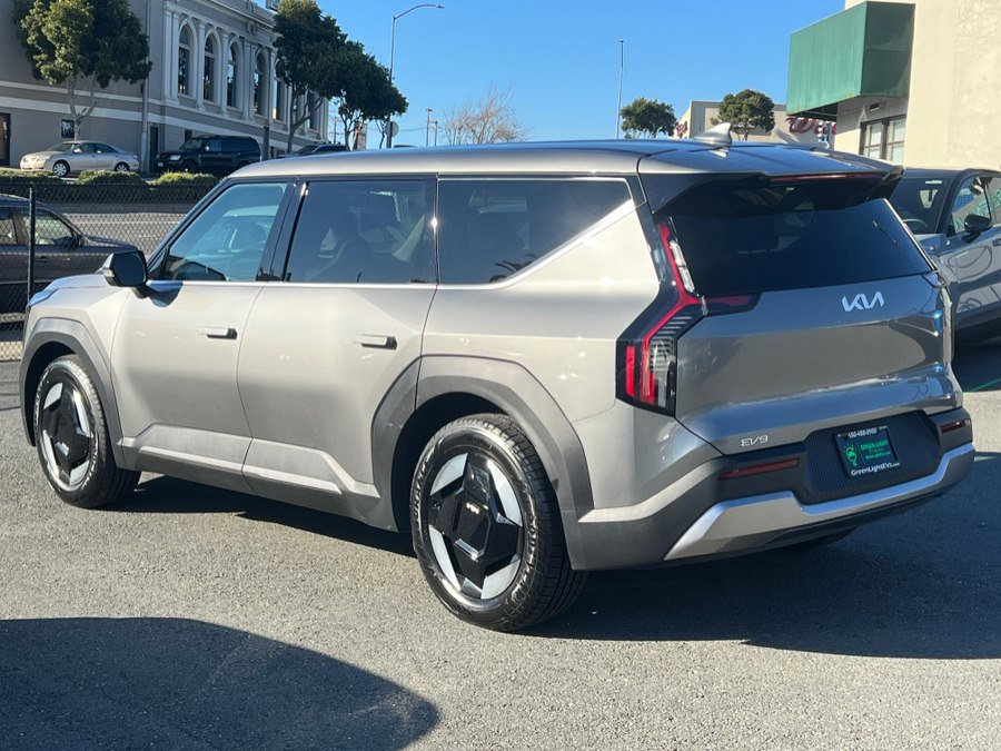 Used 2024 Kia EV9 Light Long Range image 7