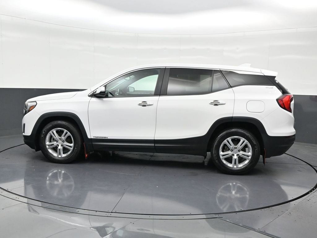 Used 2021 GMC Terrain SLE image 2