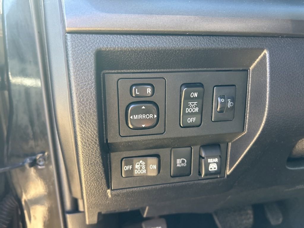 Used 2021 Toyota Tundra SR5 w/ SX Package image 16