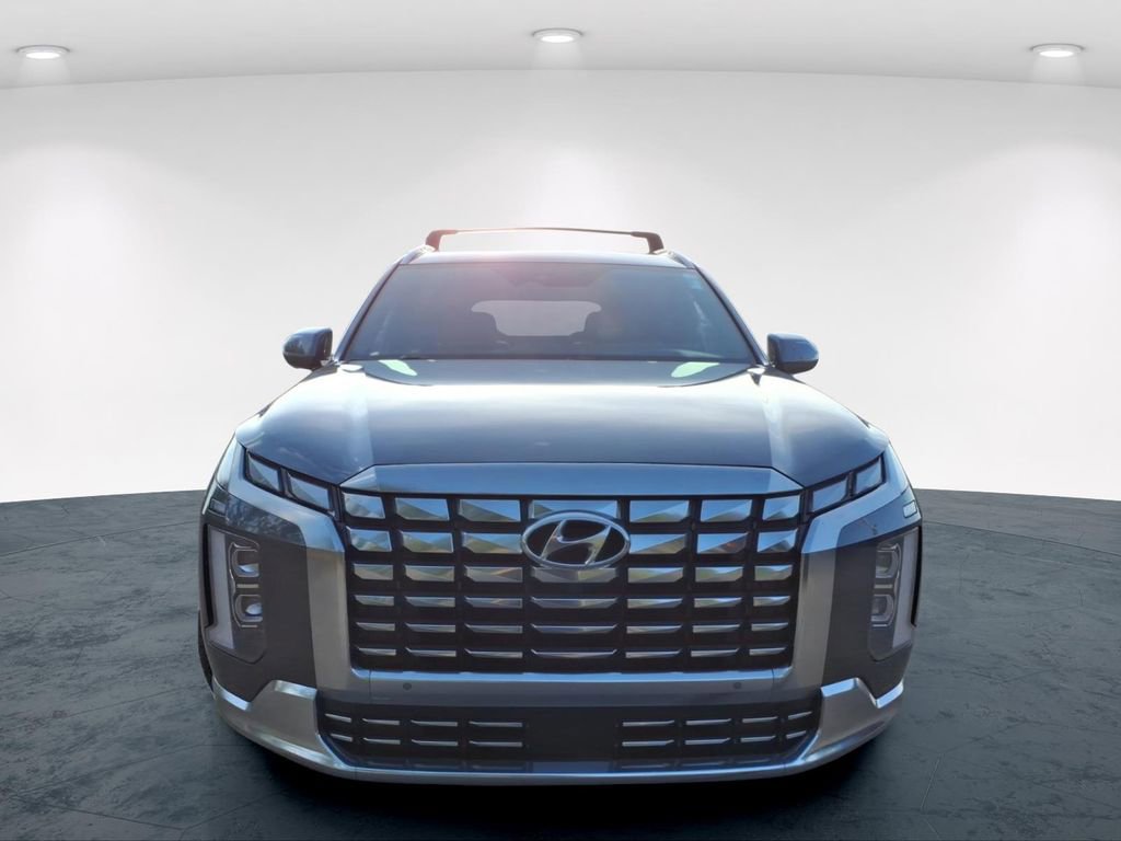 Used 2023 Hyundai Palisade Calligraphy image 3