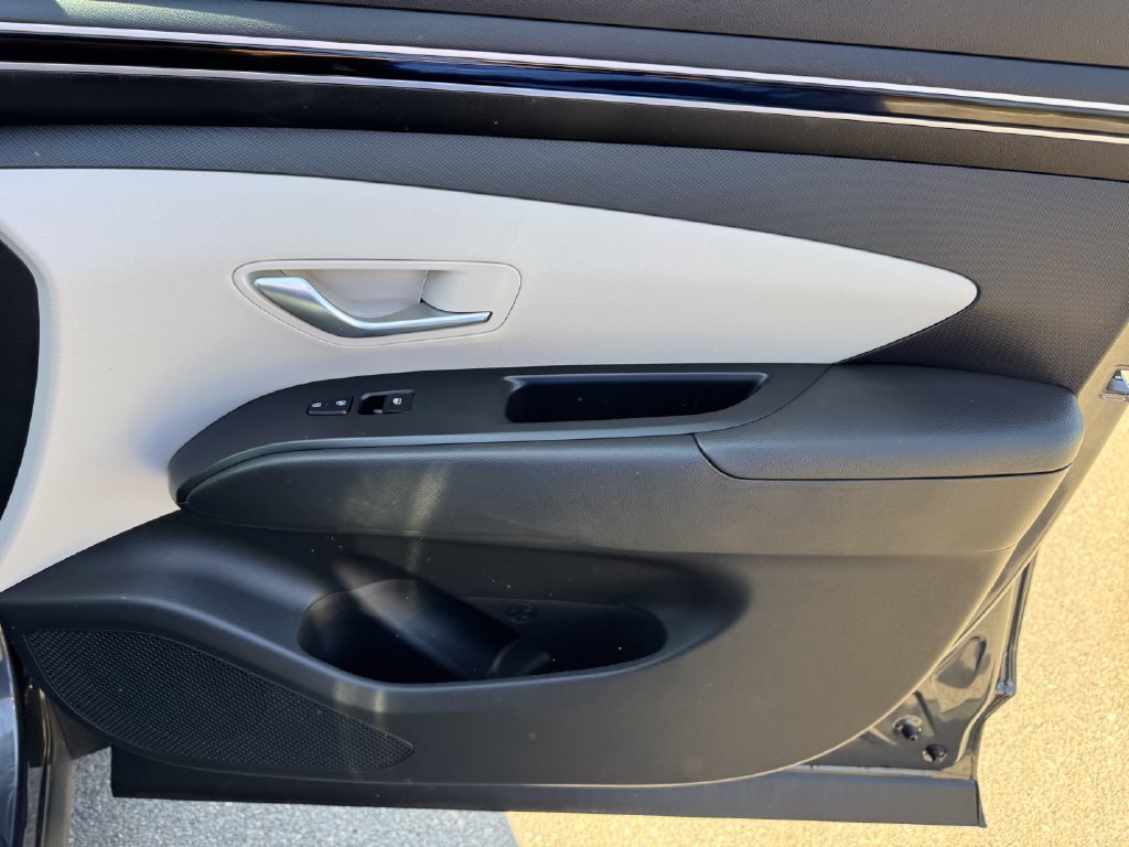 Certified 2024 Hyundai Tucson SEL FWD image 11