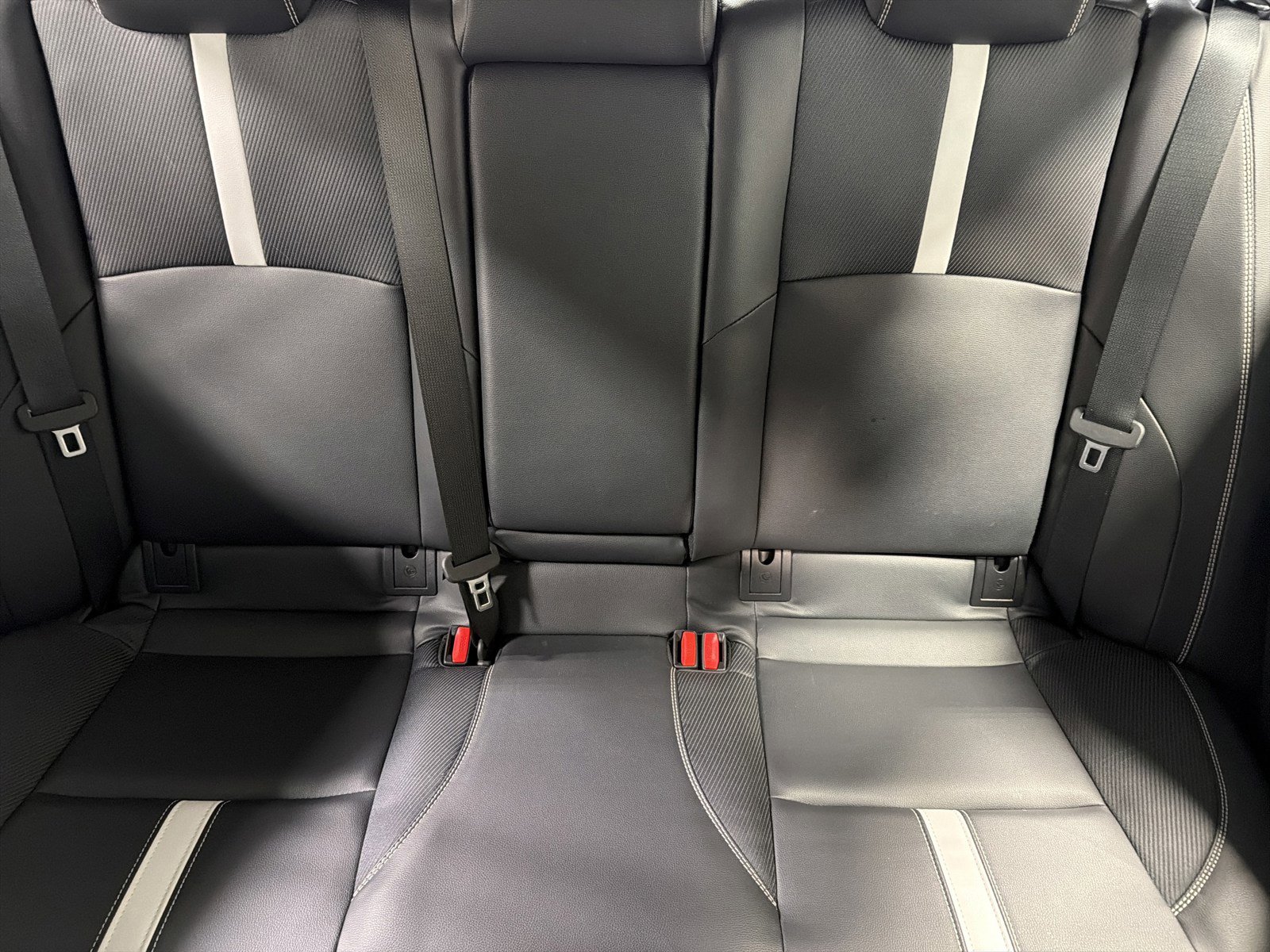 Used 2025 Toyota Camry SE image 13