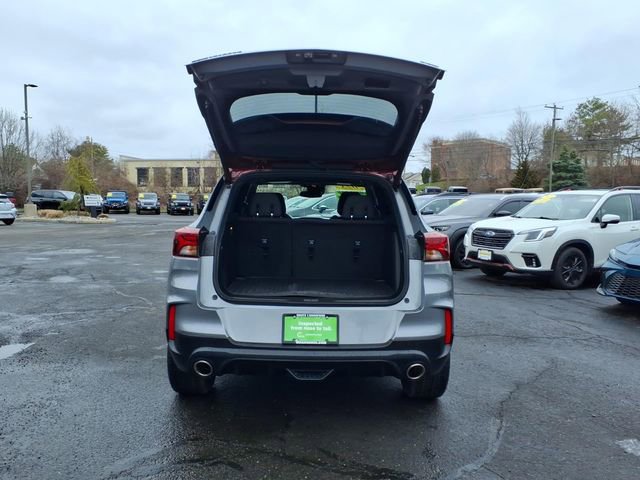 Used 2023 Chevrolet TrailBlazer RS w/ Sun and Liftgate Package image 10