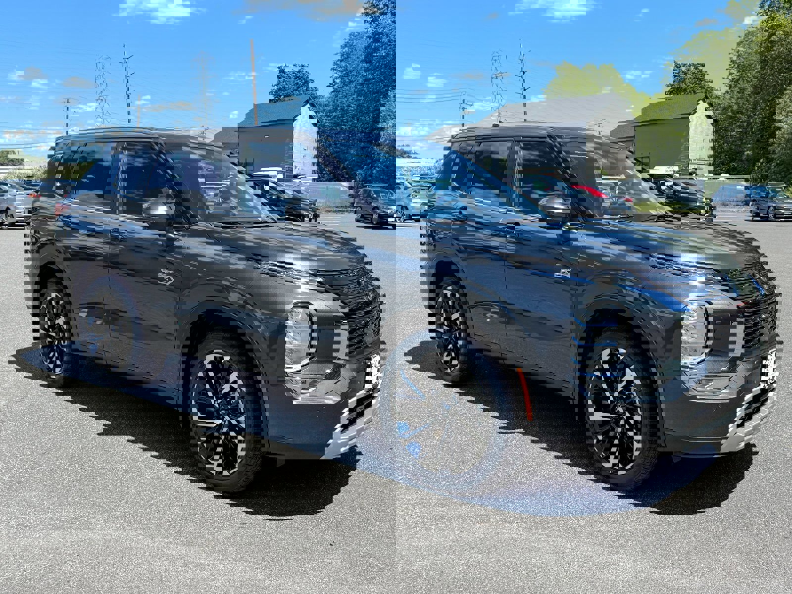 New 2025 Mitsubishi Outlander 4WD Plug-In Hybrid image 1