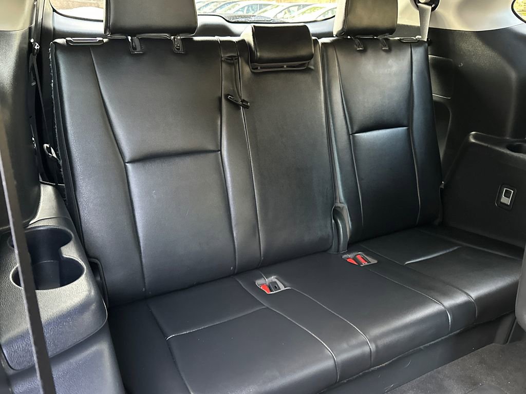 Used 2022 Toyota Highlander XLE image 17