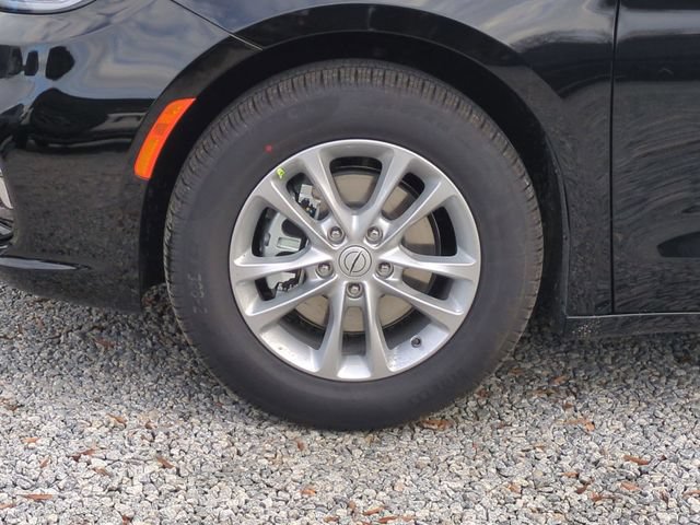 New 2026 Chrysler Pacifica Select FWD image 10